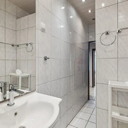 Appartement Budget 3 Bedrooms 5 Beds Perfect For Workers
