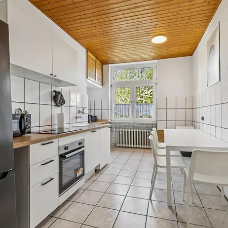Budget 3 Bedrooms 5 Beds Perfect For Workers Appartement Gelsenkirchen